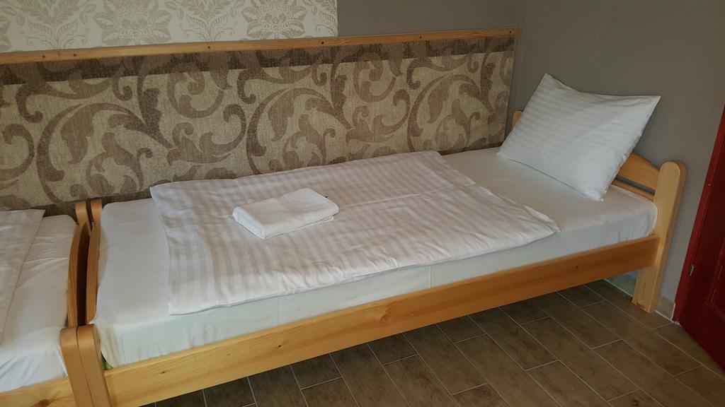 Kitti Panzio Apartment Mogyoród Екстериор снимка