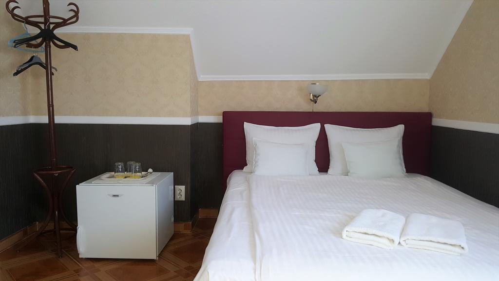 Kitti Panzio Apartment Mogyoród Екстериор снимка